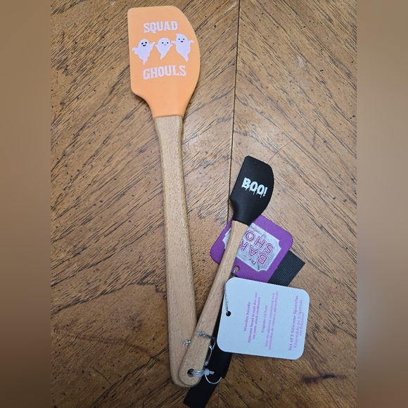 Ghost Squad Ghouls Spatula 2 Piece Set NEW Halloween - Picture 1 of 4